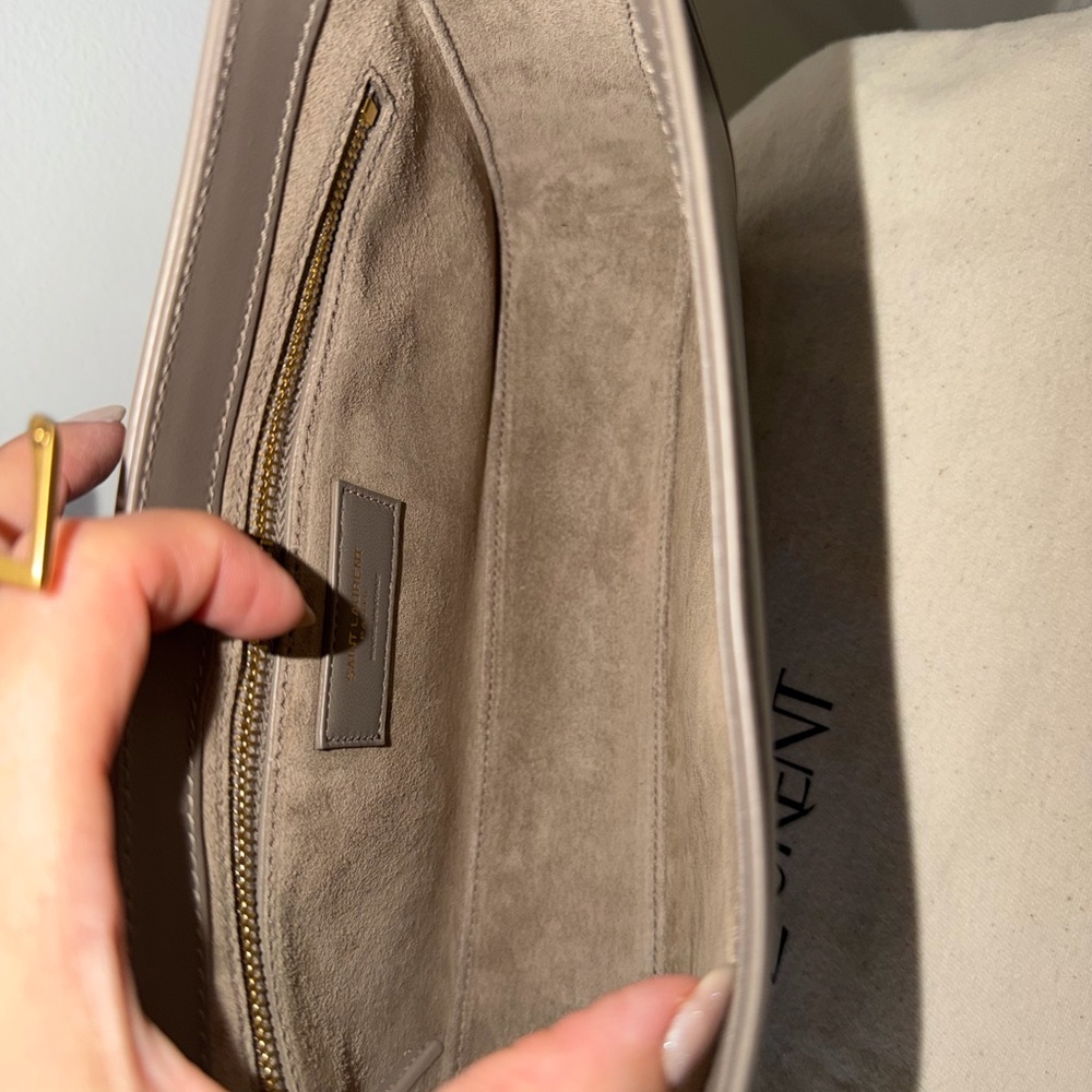SAINT LAURENT 5 A 7 SHOULDER BAG - Picture 8 of 10